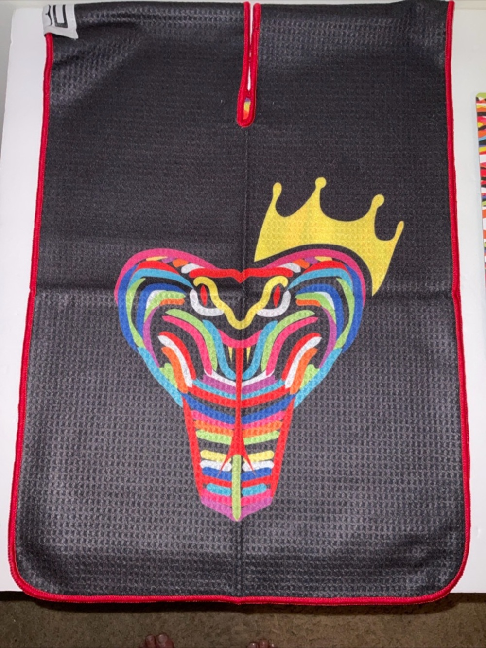 COBRA CRAZY SNAKE MULTICOLOR MICROFIBER GOLF TOWEL 39x14” NWT